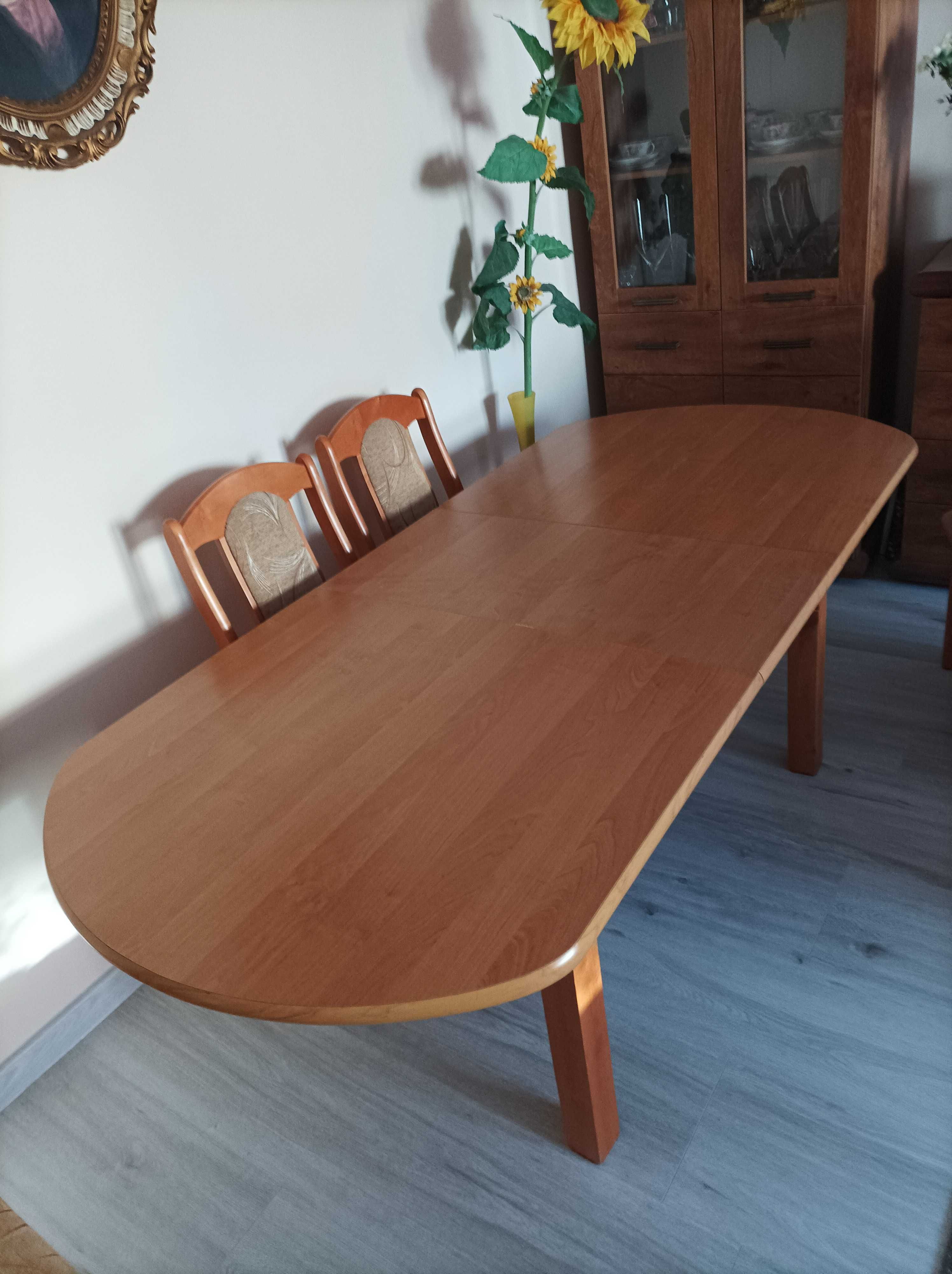 Stół rozkładany do salonu