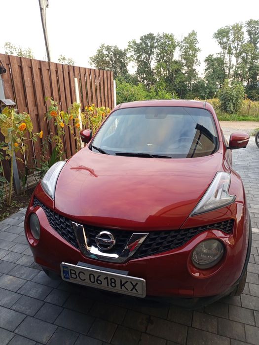 Автомобіль Nissan Juke