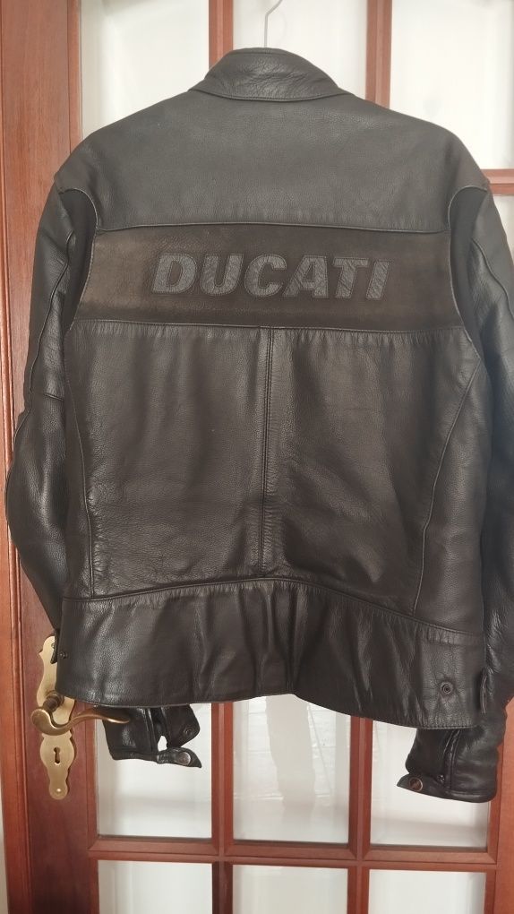 Jaqueta de couro Ducati