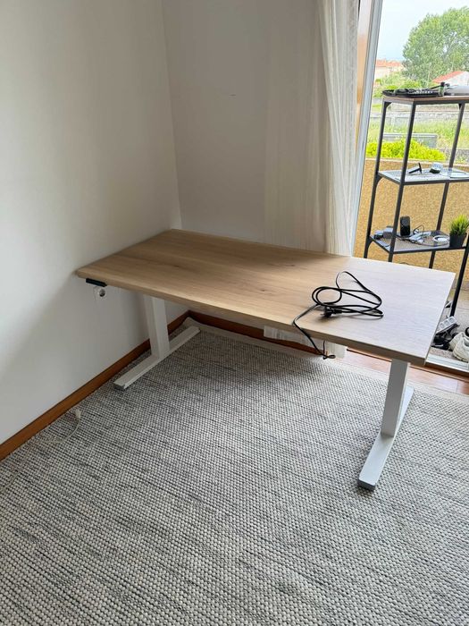 Boho Premium standing desk + Tampo carvalho live edge - 150cm x 70cm