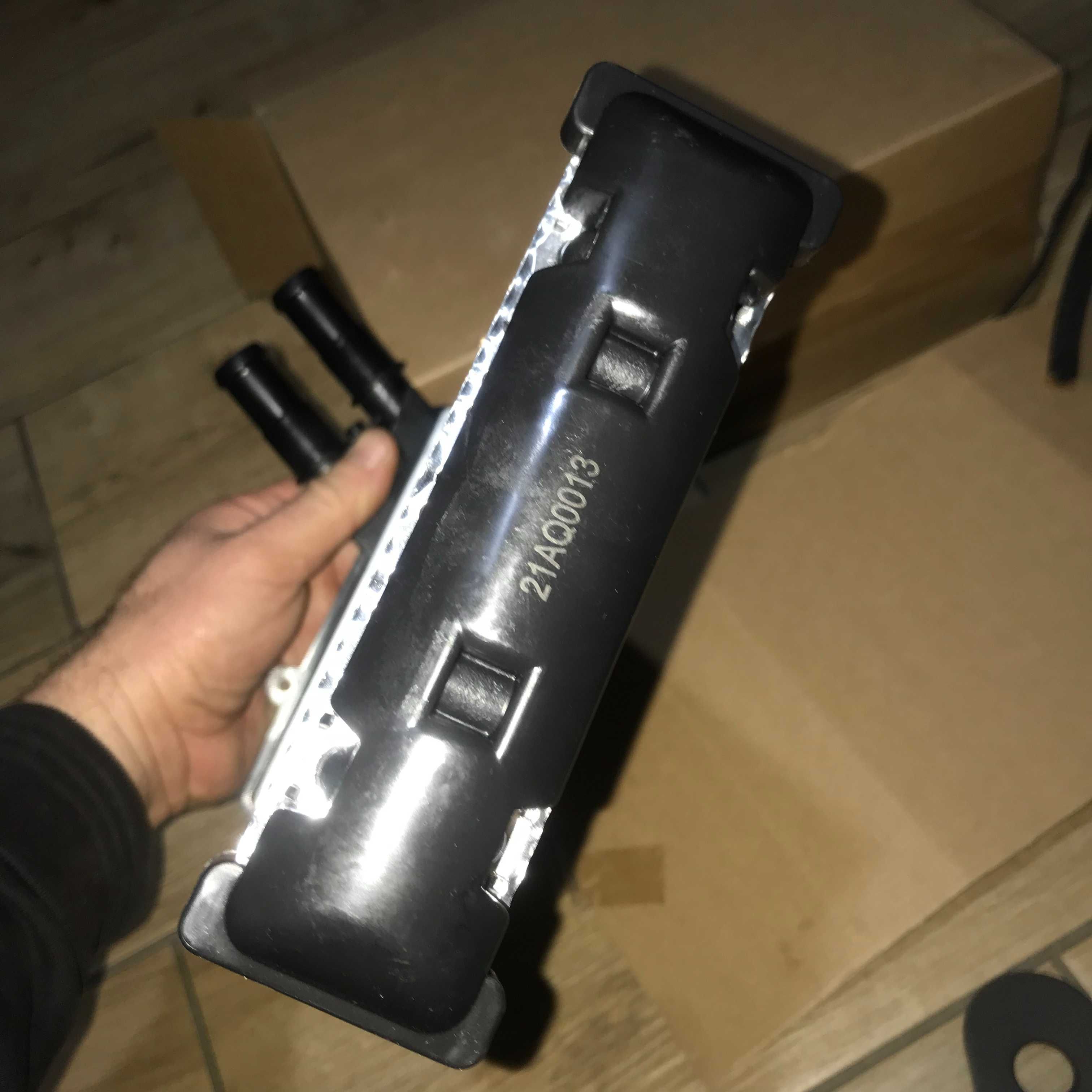 Радиатор печки Golf 2 3 4 Caddy 2 Jetta 2 Passat B3 B4 Vento Polo 3