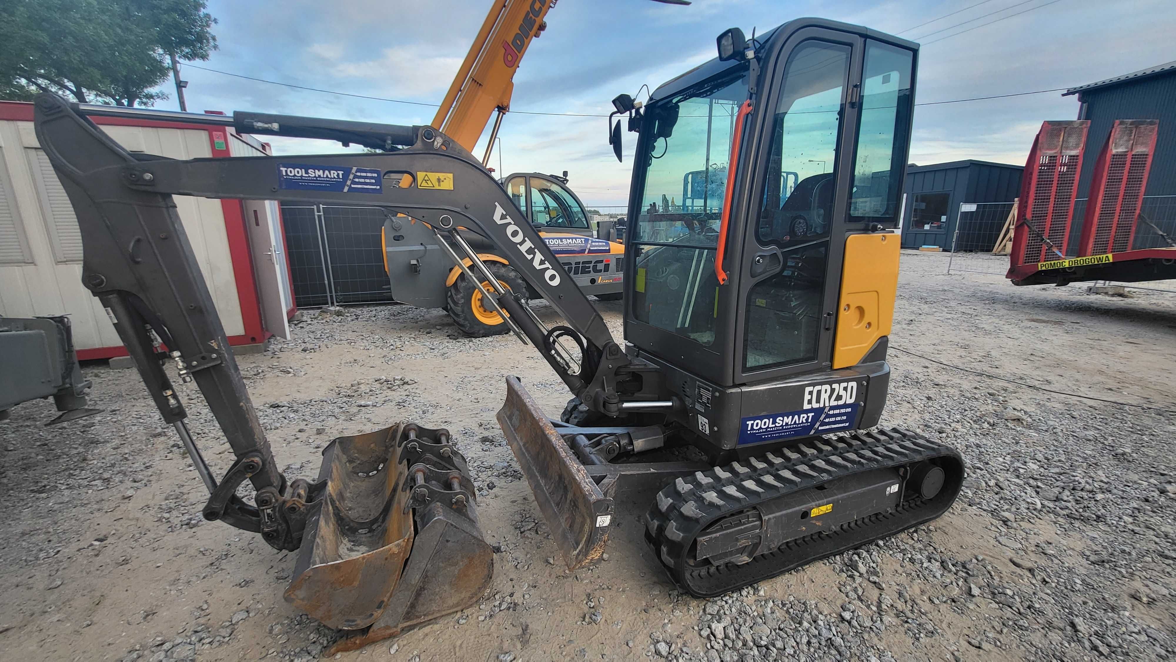 Minikoparka wynajem koparka Bobcat, Volvo 2t - 8t Bydgoszcz Min. 3 dni