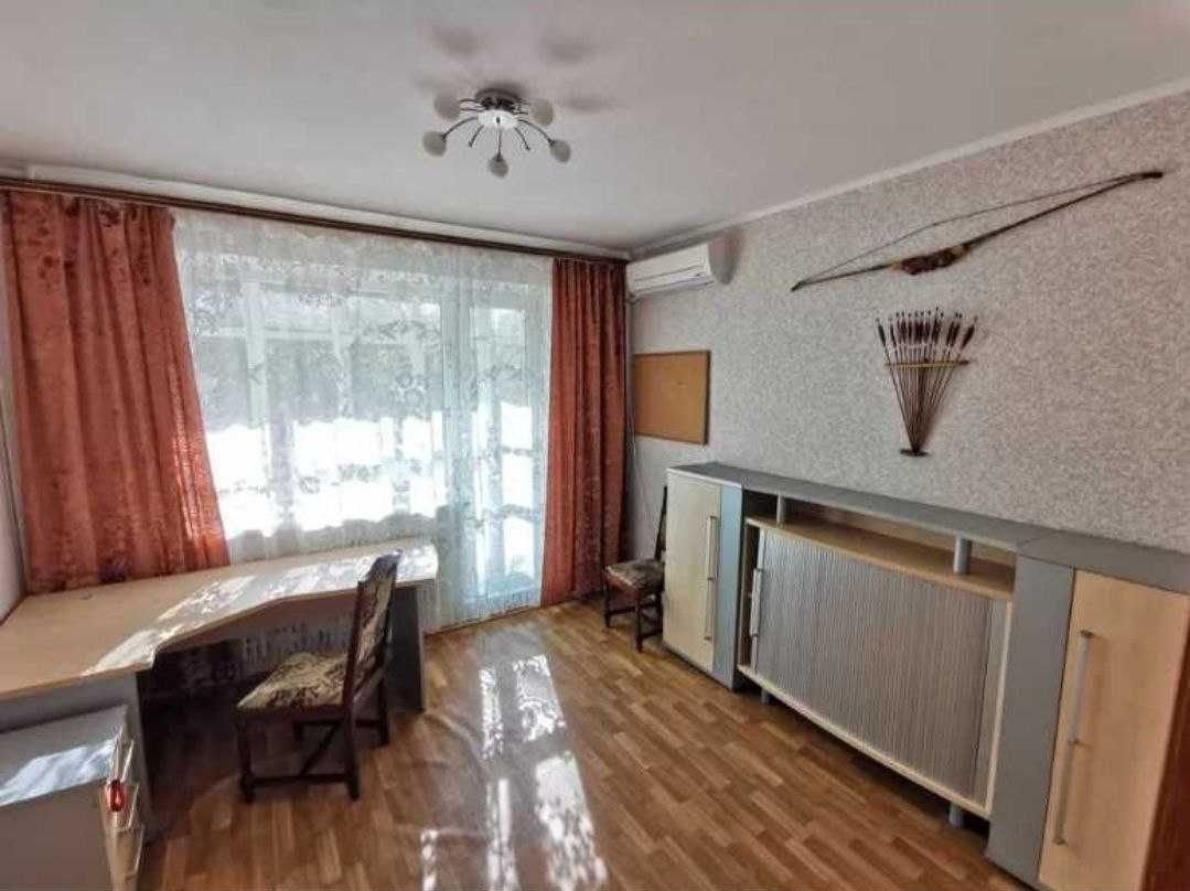 Продам четырехкомнатную квартиру 81м Холодная Гора ул Волонтерская OV