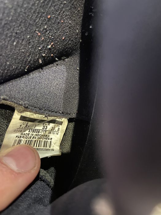 Buty retro Jordan model 11 roz. 33.