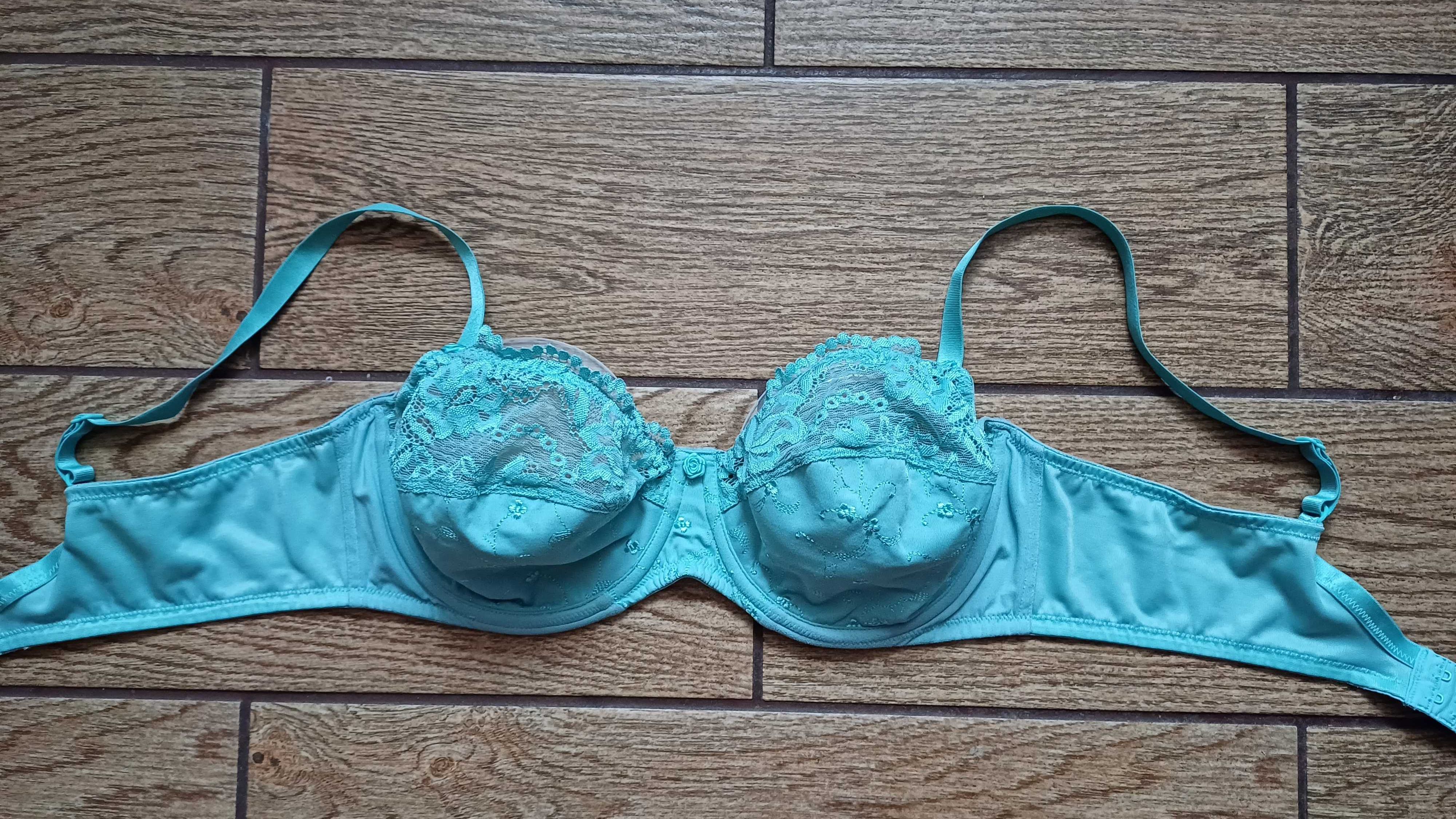 Miętowy biustonosz Hunkemöller r. 90 C