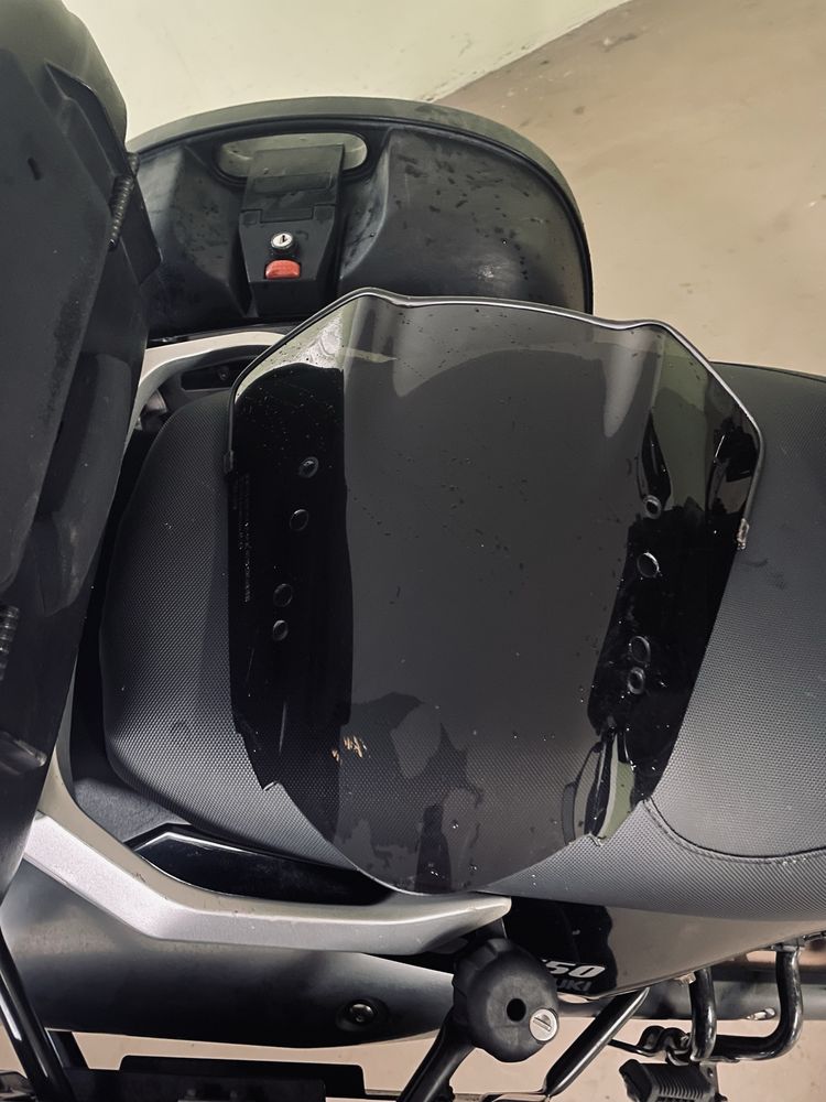 Susuki V Strom 650 ano 2004