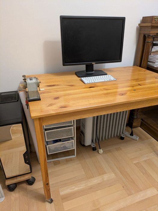Biurko IKEA z litego drewna