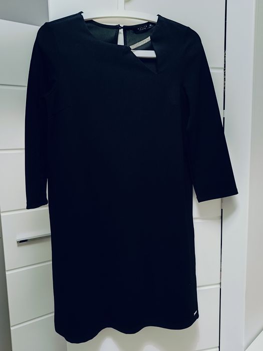 Sukienka Mohito czarna rozm 32/XXS