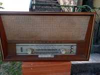 Rádio de válvulas Telefunken Largo 1462