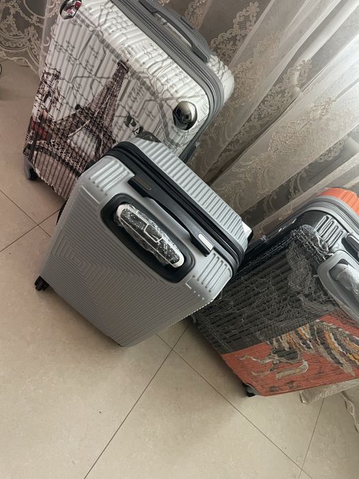 Продам поліпропіленову валізу