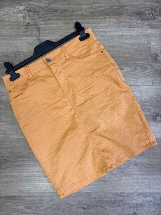 Pomarańczowa jeansowa spódnica damska