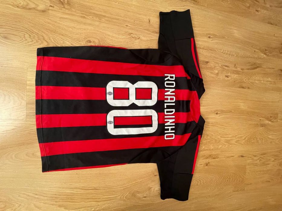 Продаю футболку Ronaldinho