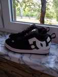 Дутышы Dc Shoes sk8
