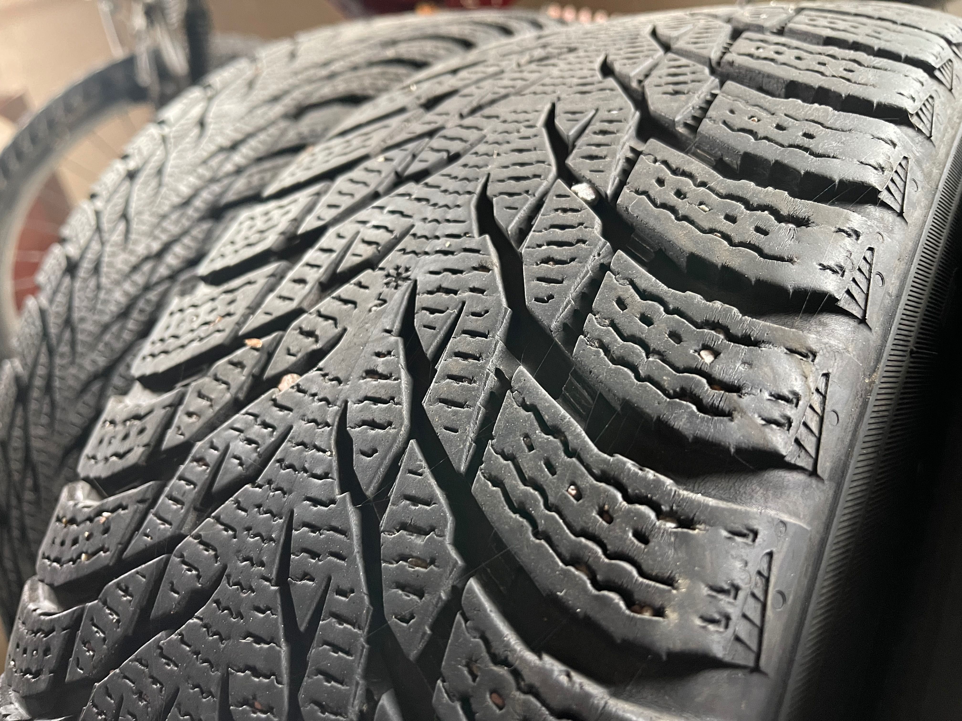 Nokian HAKKAPELIITTA P3 Зимние шины 205/55/16.