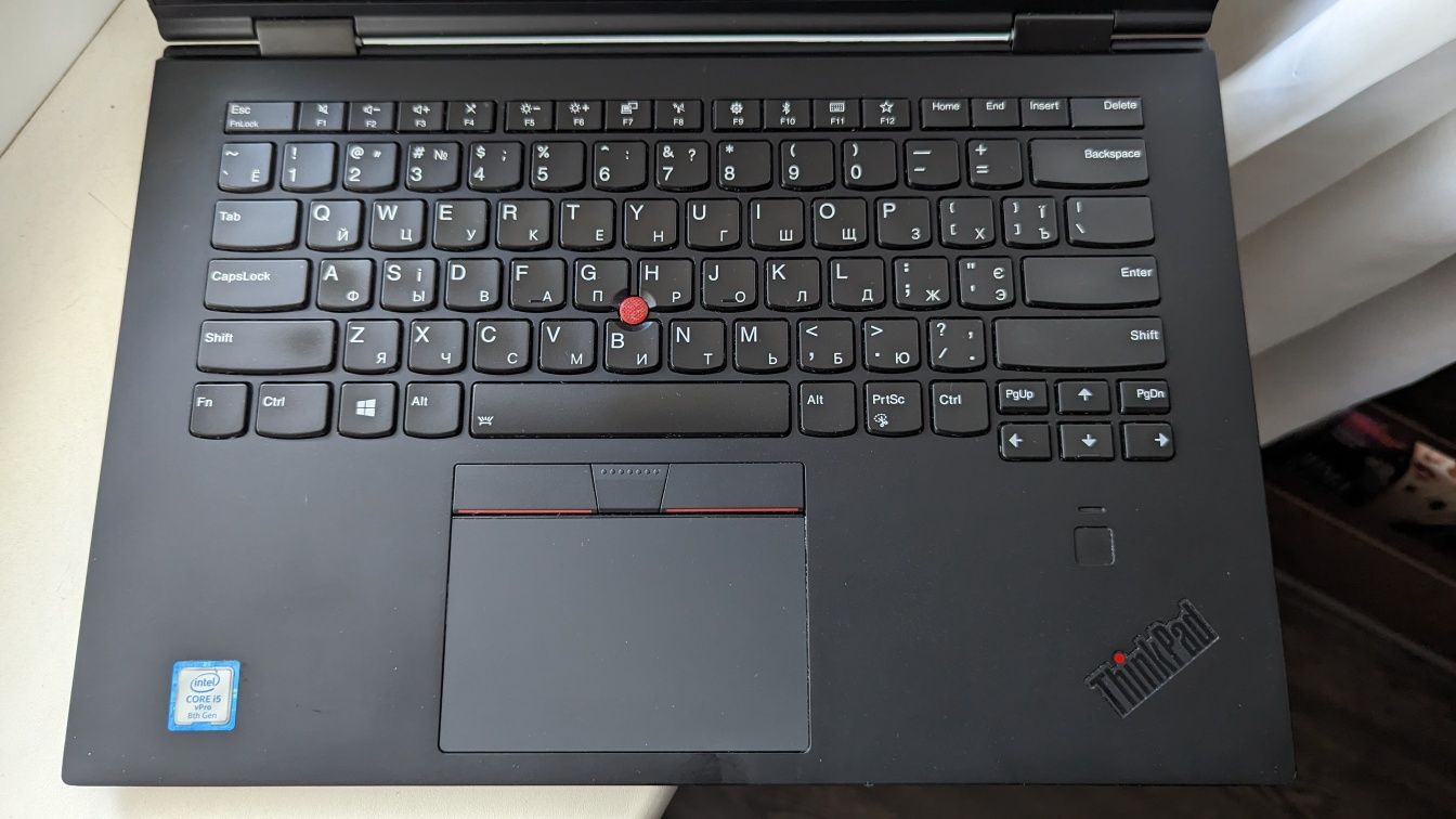 Ноутбук/Ультрабук Lenovo ThinkPad X1 Carbon Yoga 3th Gen i5-8250u