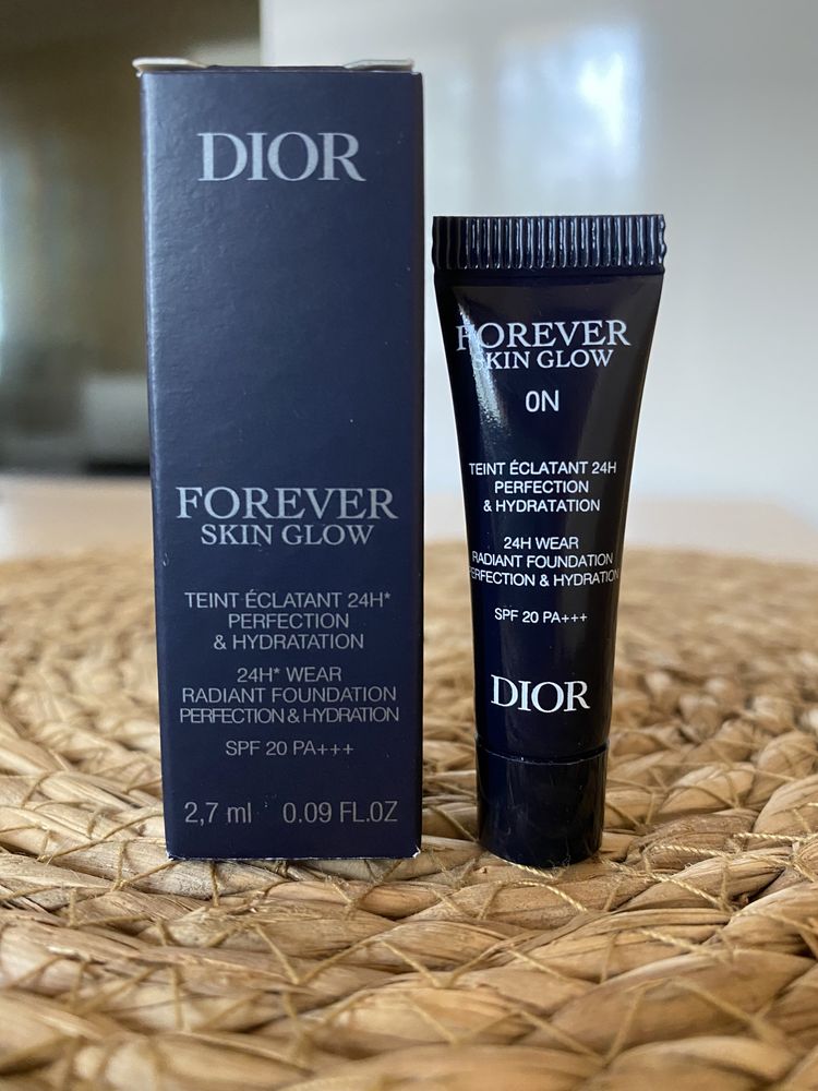 Тональна основа Dior forever skin glow міні 2,7 мл відтінок 0N та 1N