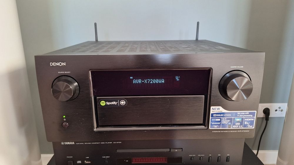 Amplituner Denon AVR-X7200WA