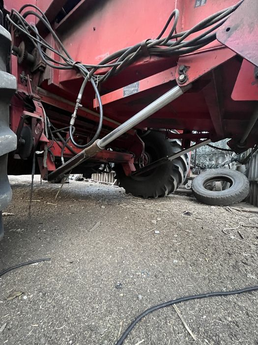 Комбайн Massey Ferguson 38
