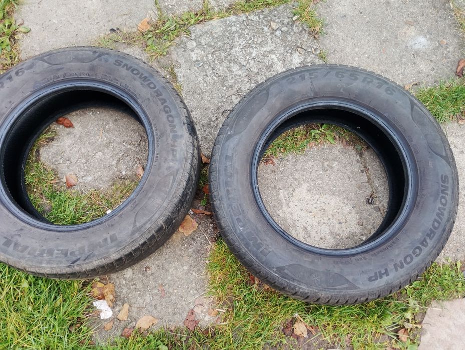 Sprzedam opony 2 sztuki