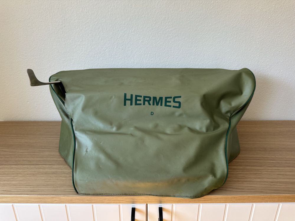 Maquina de escrever Hermes 9