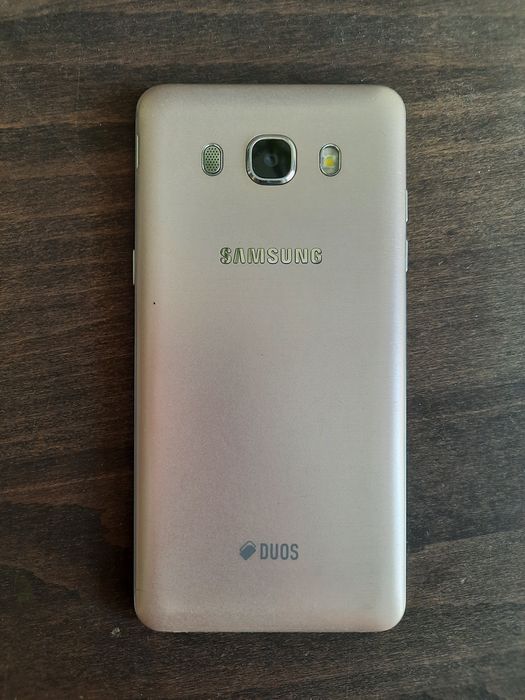 Телефон Samsung на 2 картки