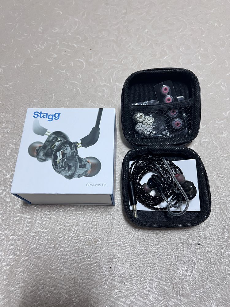 Auriculares Dual Driver Stage Monitor Stagg