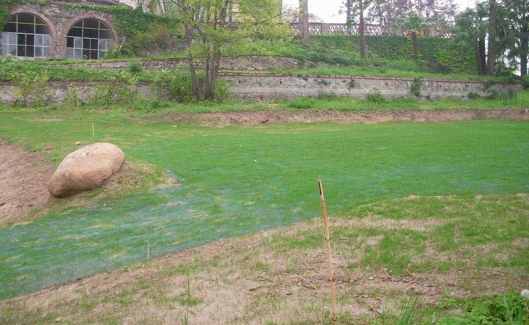 Rede para protecção relva (Evite buracos do seu cão no jardim)