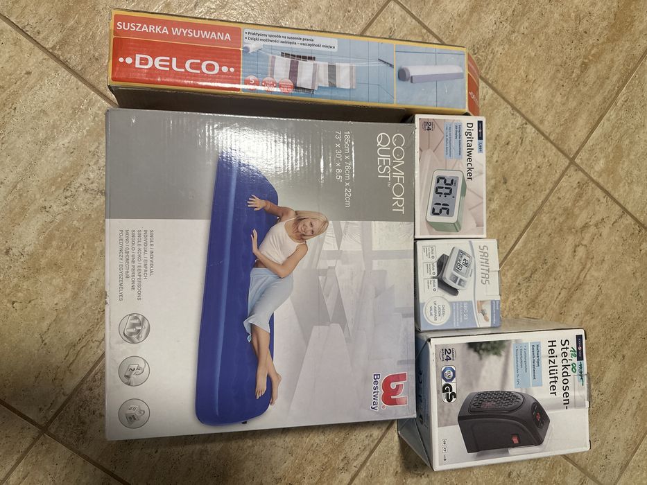 Materac wieszak na ubrania zegarek budzik grzejniczek elektryczny