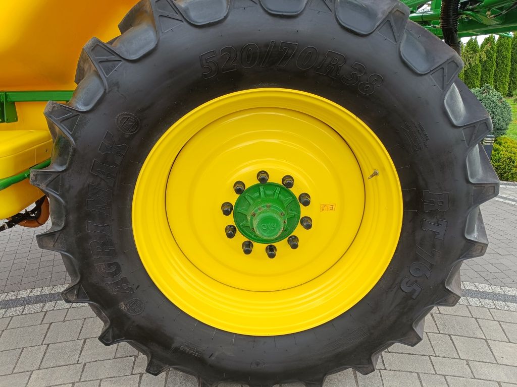 Opryskiwacz John Deere M 740,jak nowy
