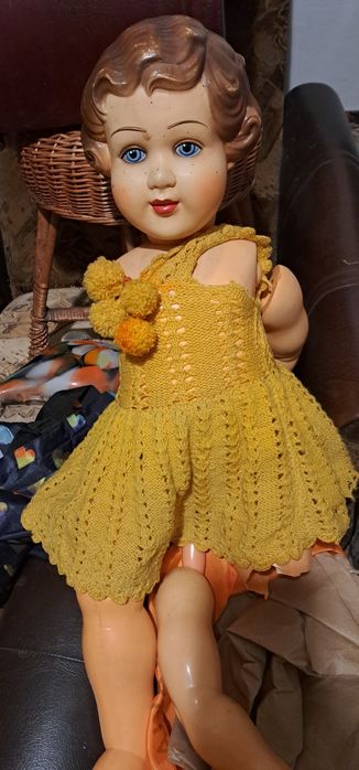 Stara zabytkowa lalka