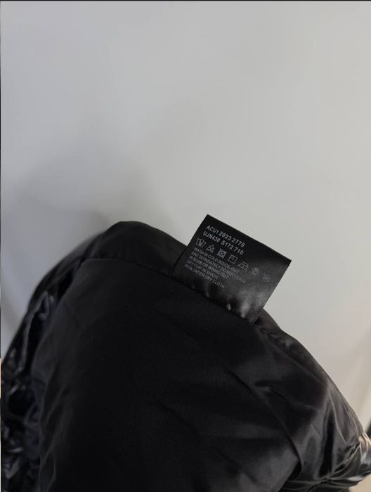 Курточка Prada,купляв для себе але не міій розмір