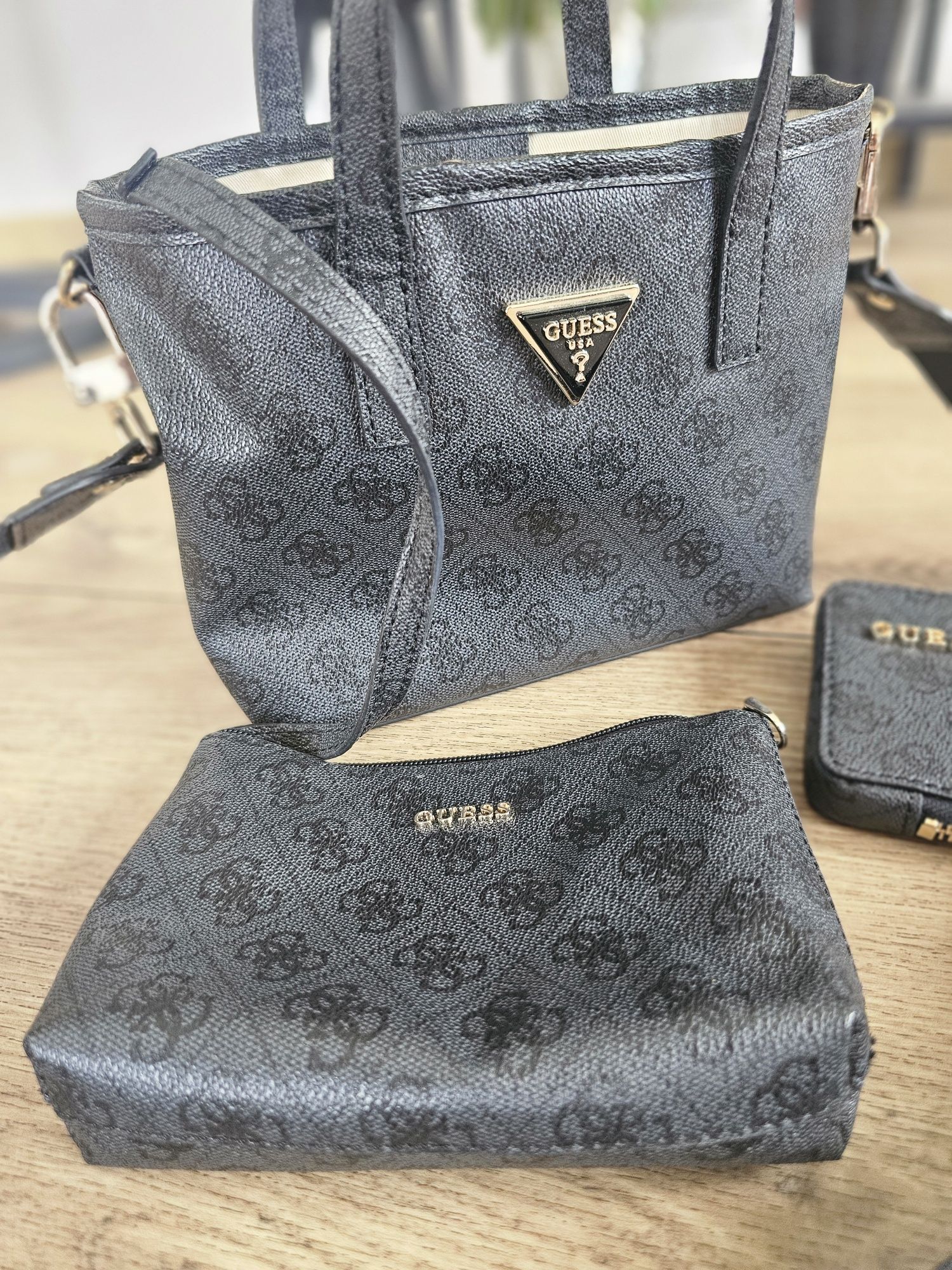 Zestaw torebek Guess Latona mini