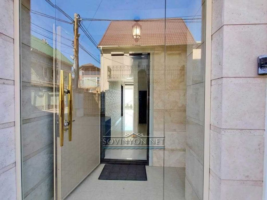 Стильный и красивый дом с шикарным видом на море район Совиньона