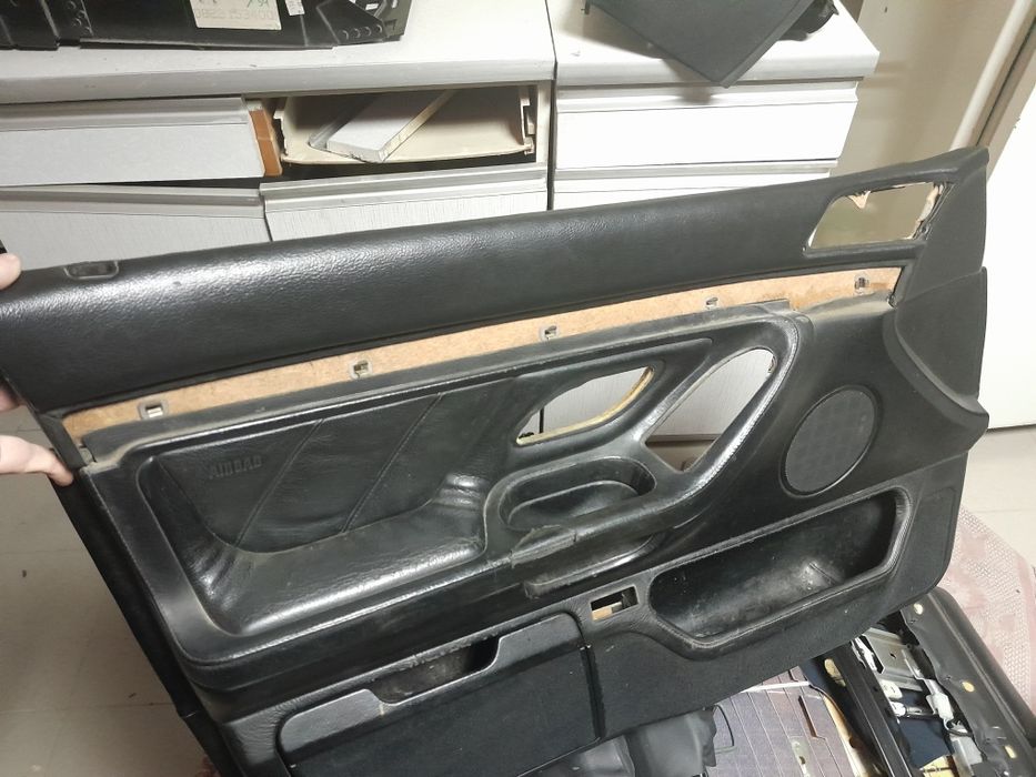 Кожаные дверные карты бмв 750 е38