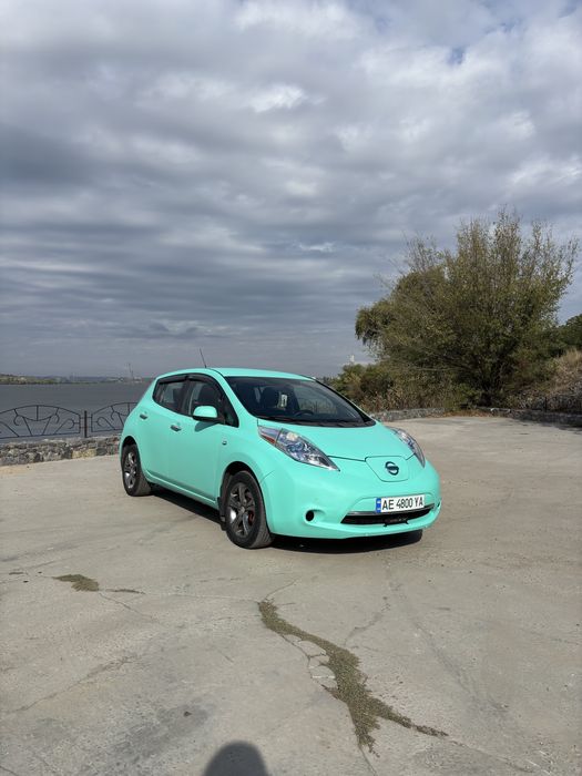 Nissan LEAF AZEO ниссан лиф нісан ліф 2013 электромобиль электричка EV