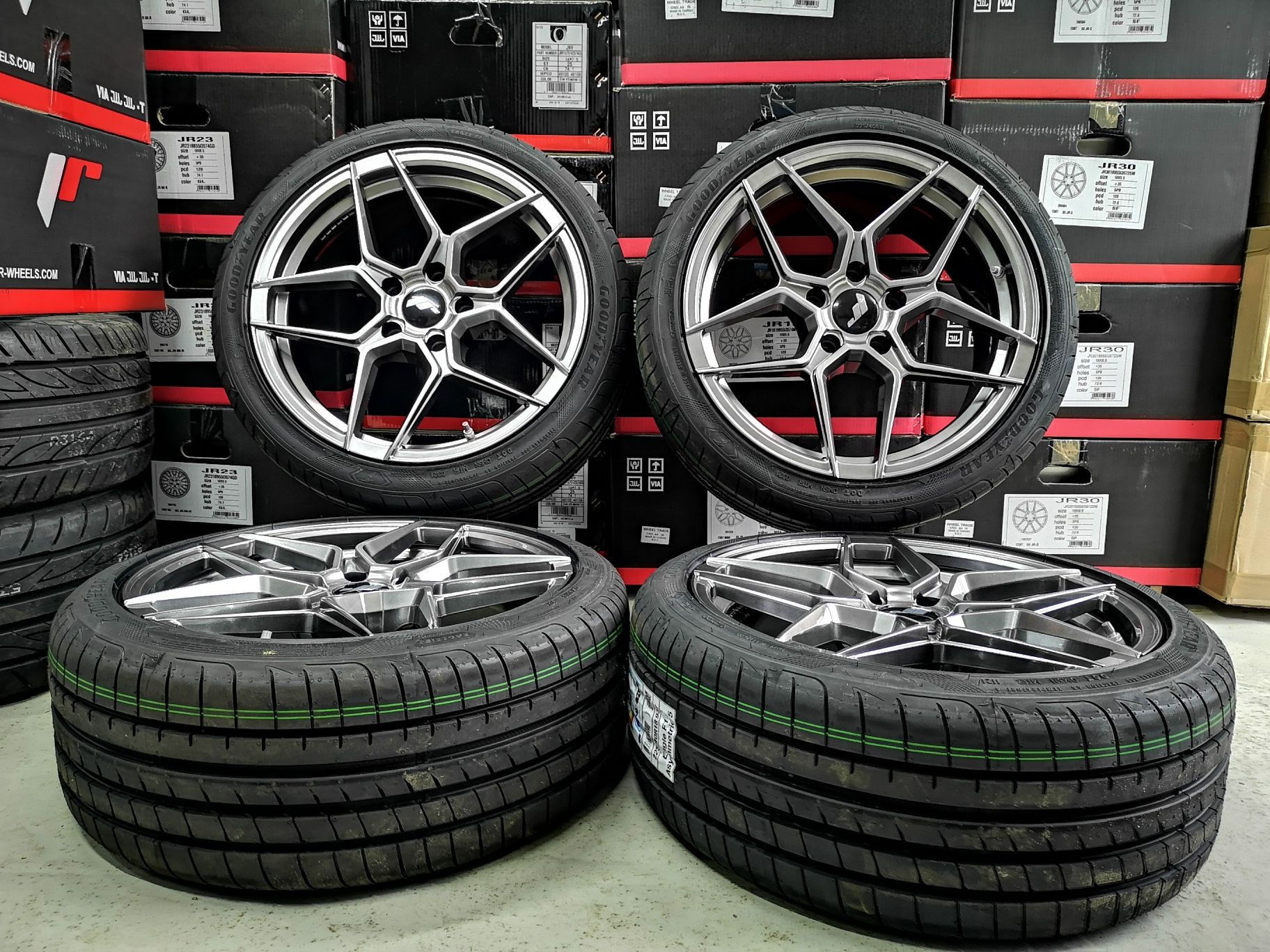 Felgi Japan Racing JR34 18" 18x8J ET42 5x114 Kia Ceed Proceed GT