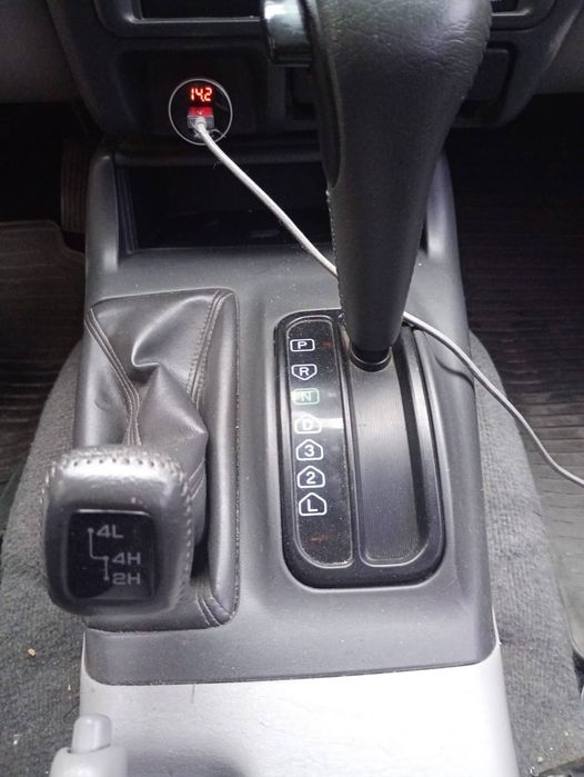 Mitsubishi pagero sport nativa montero 3.0 автомат, газ