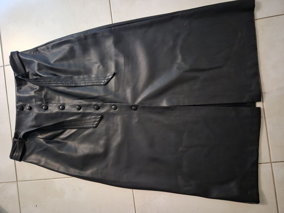 Спідниця екошкіра Reserved L