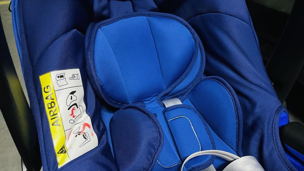 Автокрісло + База/Платформа Britax Romer Baby Safe i-Size Germany