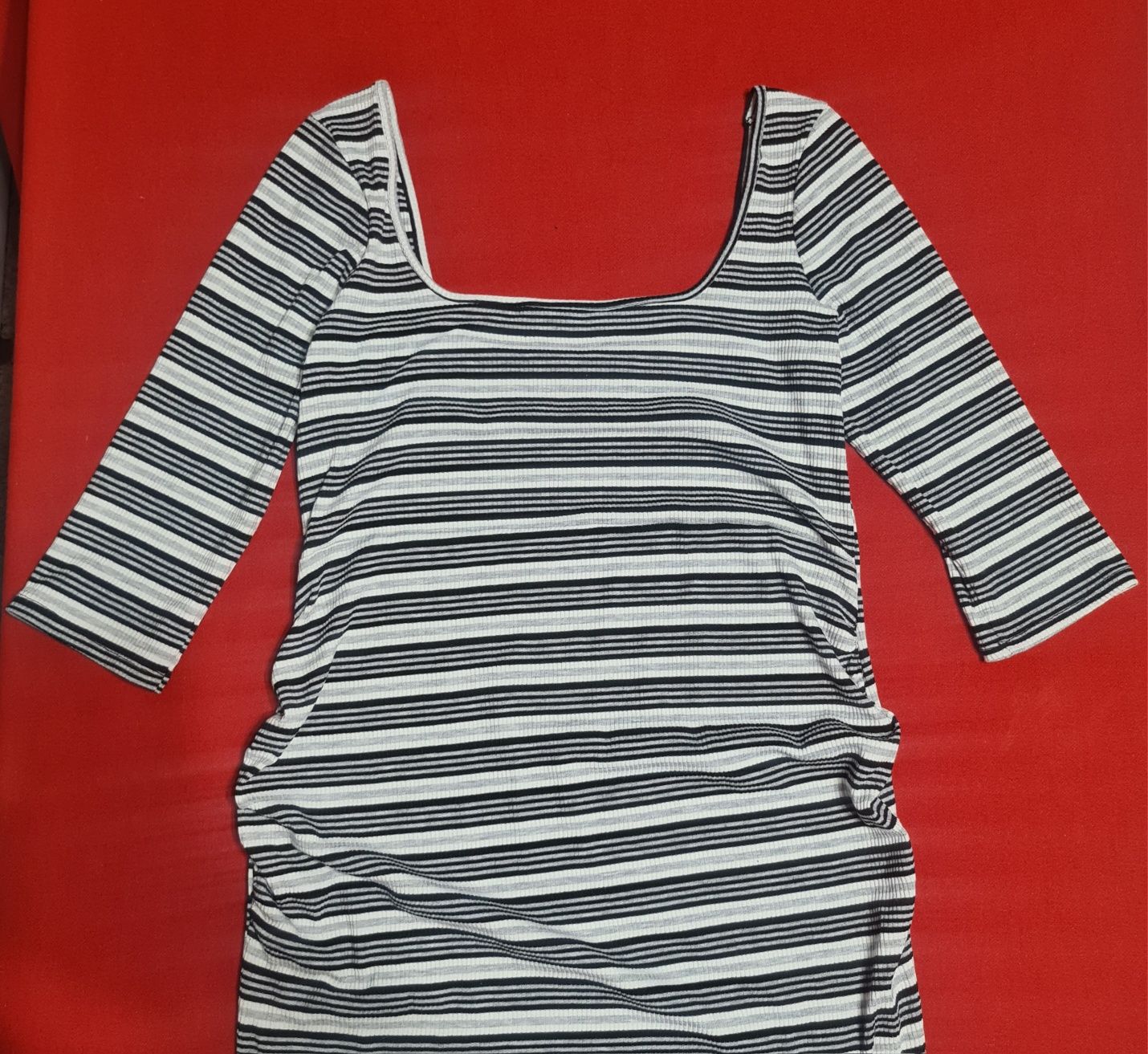 Стильна максі сукня в рубчик для вагітних від ASOS