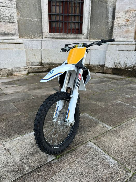 Husqvarna 250 FC heritage matrículada