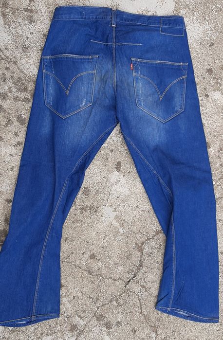 Calças ganga Levi's originais
Engineered jeans.
Muito pouco uso. Como