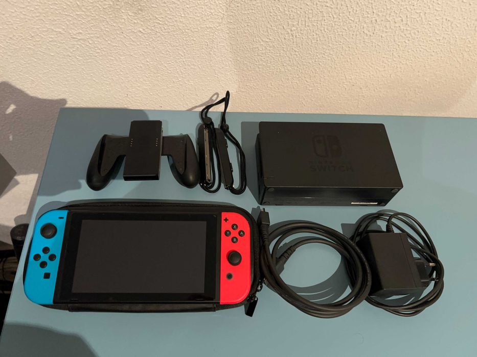 nintendo switch com dock caixa joy con defeito e mario kart 8 deluxe