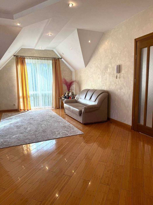 Продам будинок з ремонтом. Царське село