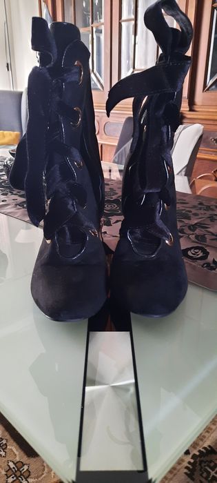 Calcado senhora em bom estado