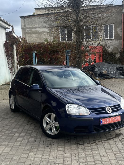 Volkswagen Golf 5 1.4 MPI