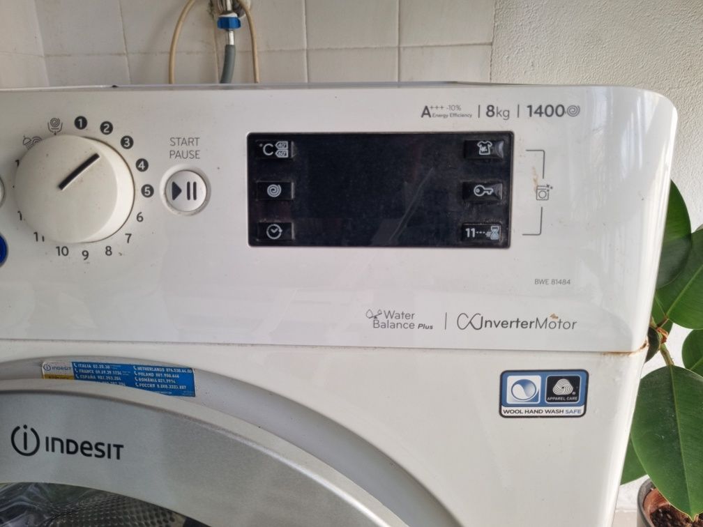 Maquina lavar roupa Indesit