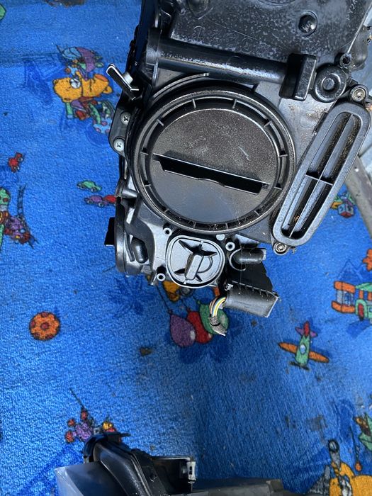 Lampa przod przednia prawa lewa bmw f10 f11 Europa zwykla