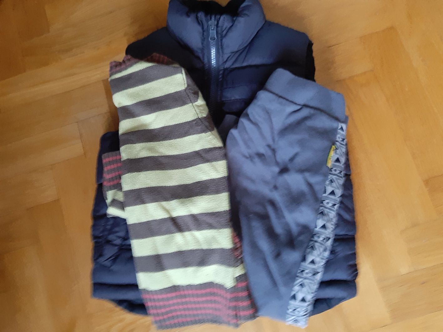Ocieplać Zara, spodnie i sweter Coccodrillo 98 do 110