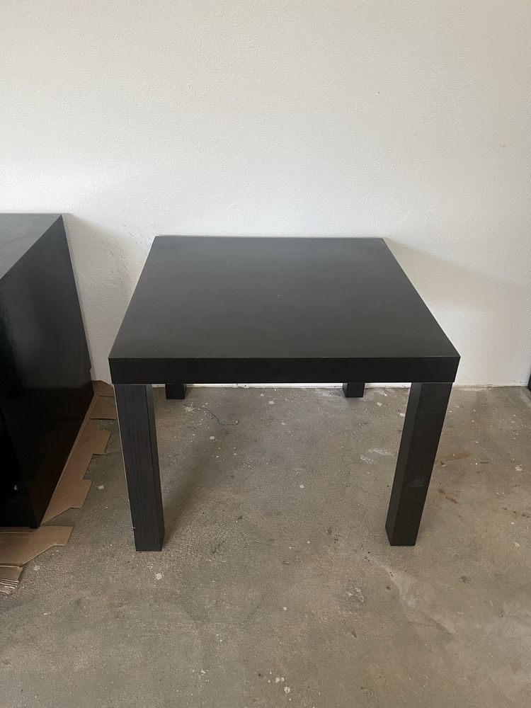 Vendo Móvel e ofereço mesa apoio sofá